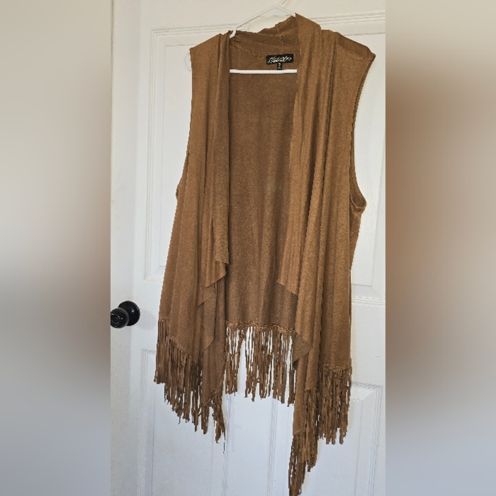 Absolutely Famous Fringe Cardigan Faux Suede Vest 3X BYT FITS LIKE A LARGE